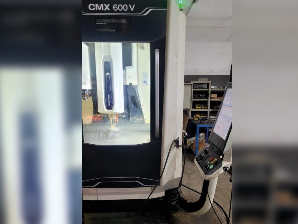 DMG CMX 600 V